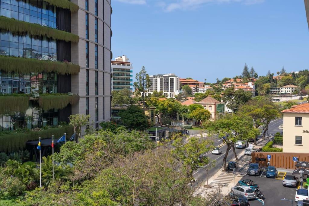 D.Henrique I Apartamento Frente Ao Savoy Palace Funchal  Bagian luar foto